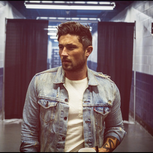 Michael Ray & Echelon Front